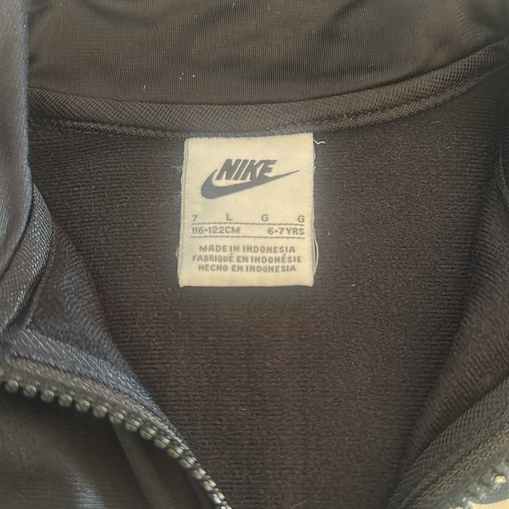 Kids Nike Matching Track Jacket and Pants - Picture 4 of 4